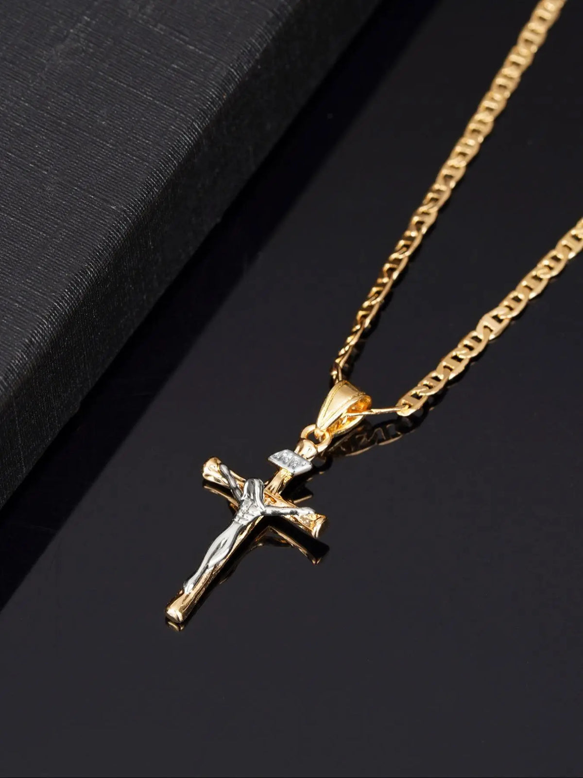 Women's Elegant Cross Pendant Necklace, Dainty Coptic Cross Design, Trendy All-Match Faith Jewelry for Party & Daily Wear, Exquisite Birthday Gift