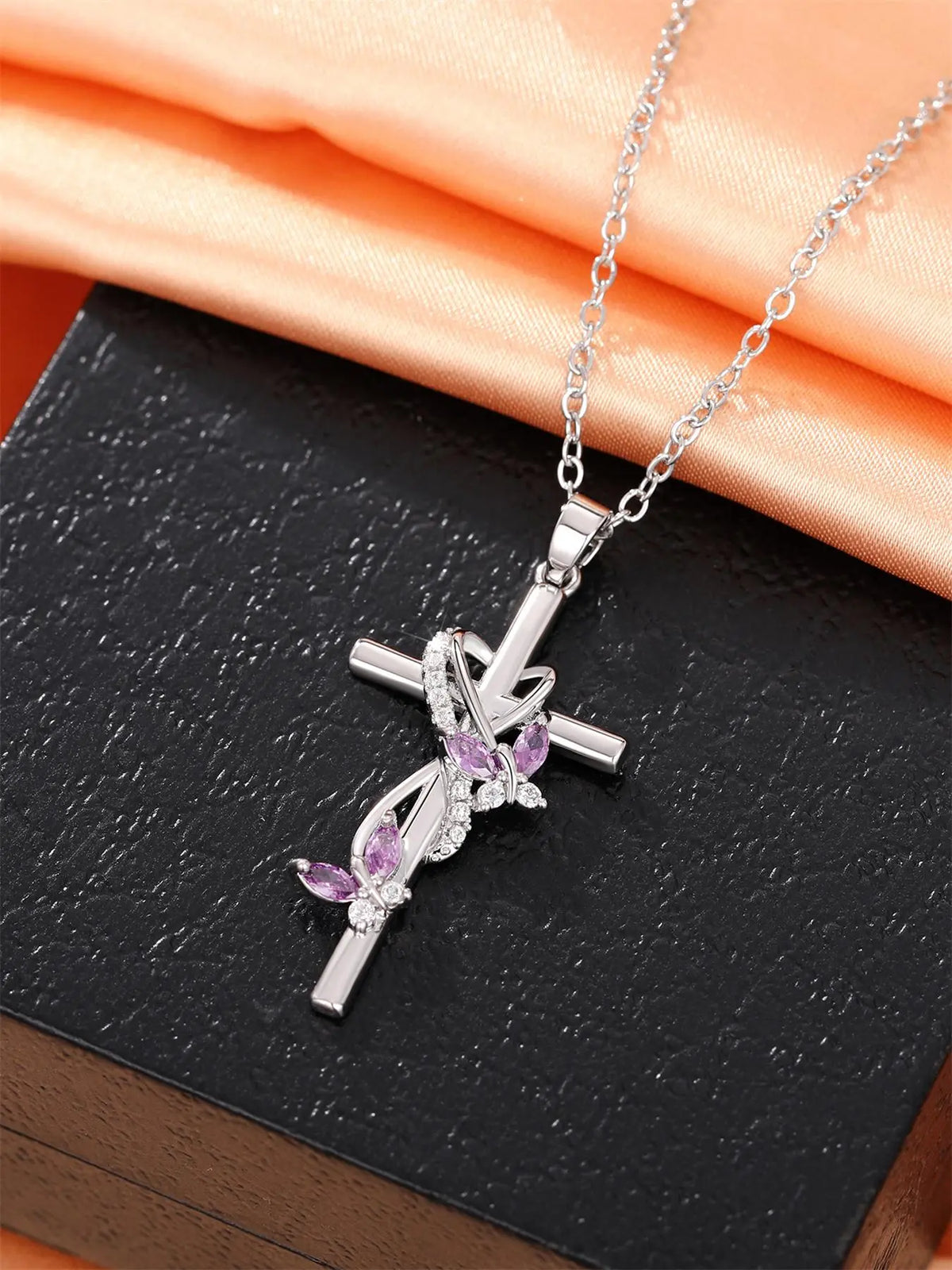 Women's Elegant Cross Charm Decor Pendant Necklace, Exquisite Trendy Pendant Necklace, Chic Jewelry As Gift for Girlfriend, Coptic Cross Necklace, Faith Necklace, Cross Chain Design