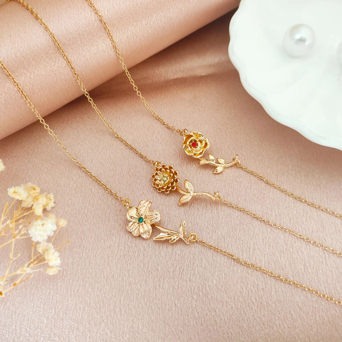 modmints Custom Horizontal Birth Flower Necklace - Personalized Gold Artificial Gemstone Jewelry, Cute Mothers Day Gift Ideas, Gifts for Women, Gold Necklace for Women Gold Chain Set