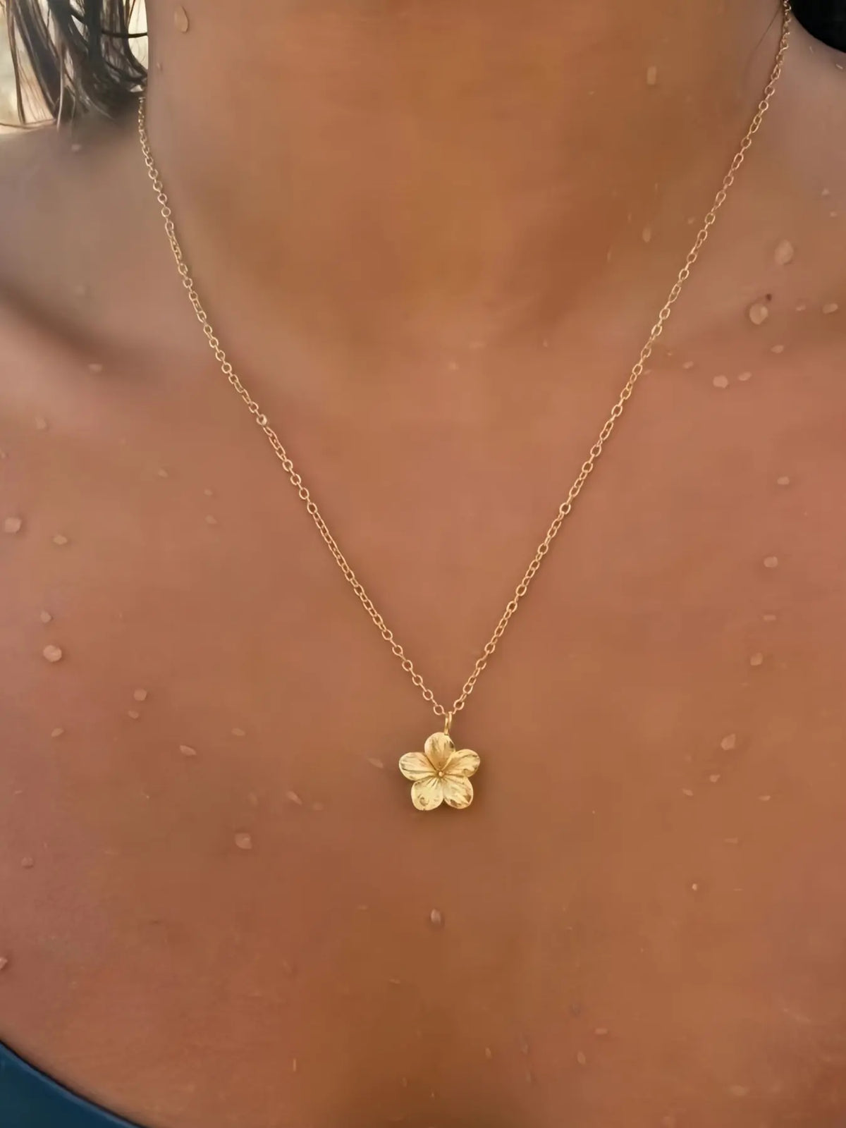 Mother's Day Gift Necklace Bohemian Necklace Flower Pendant Hawaiian Style, Cute Delicate Little Flower Necklace Ladies, Valentine's Day Gift, Minimalist Chain, Fashionable Jewelry, Trendy Jewelry, Fashionable Accessories, Dainty Minimalist Design