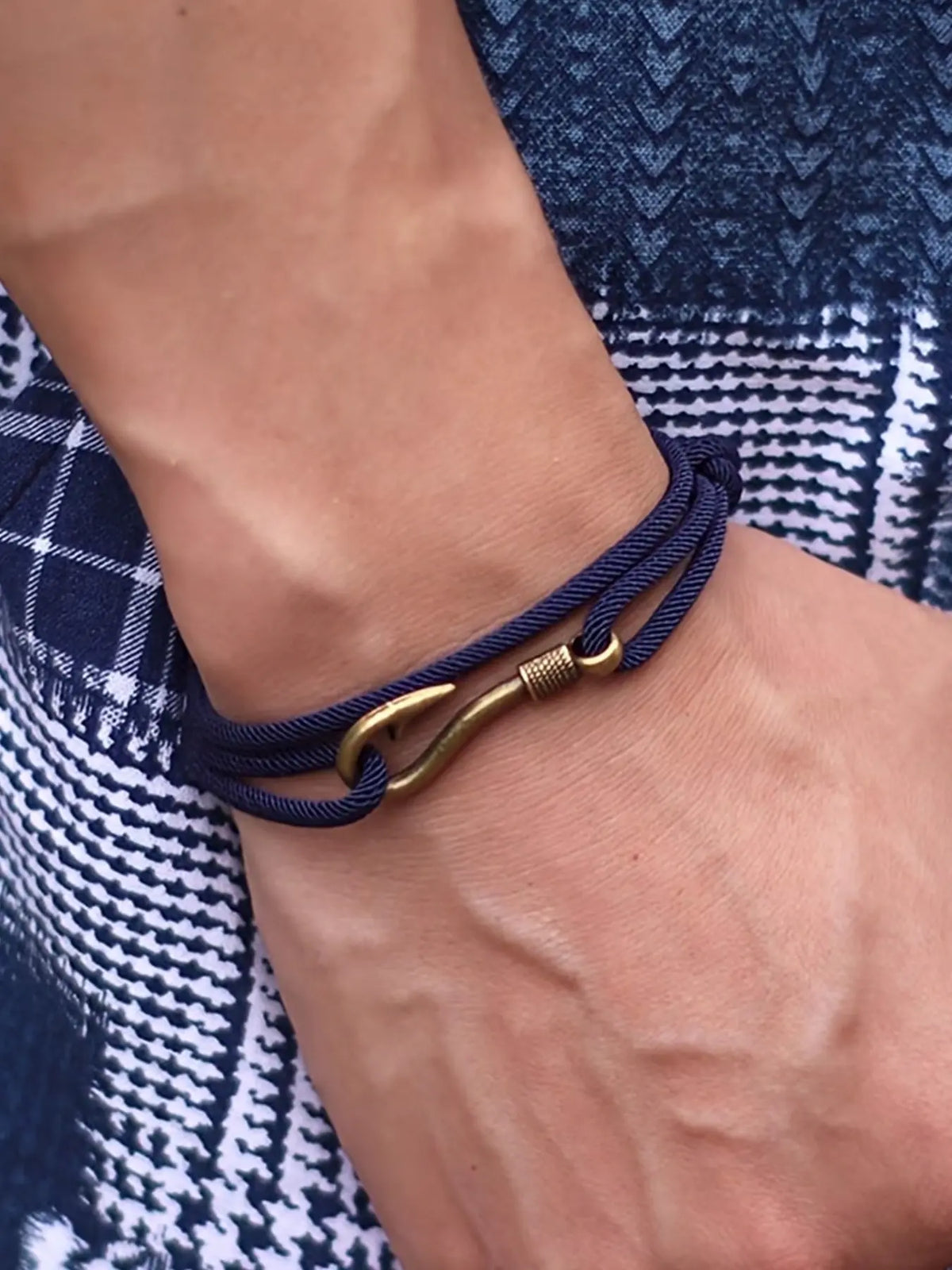 Fashionable retro fish hook anchor chain bracelet jewelry, with double-layer adjustable milan rope, unisex braided bracelet, is an ideal choice for sailing adventures and gifts