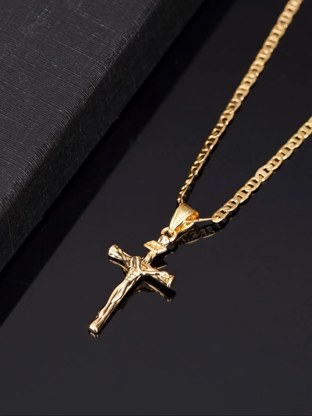 Women's Elegant Cross Pendant Necklace, Dainty Coptic Cross Design, Trendy All-Match Faith Jewelry for Party & Daily Wear, Exquisite Birthday Gift